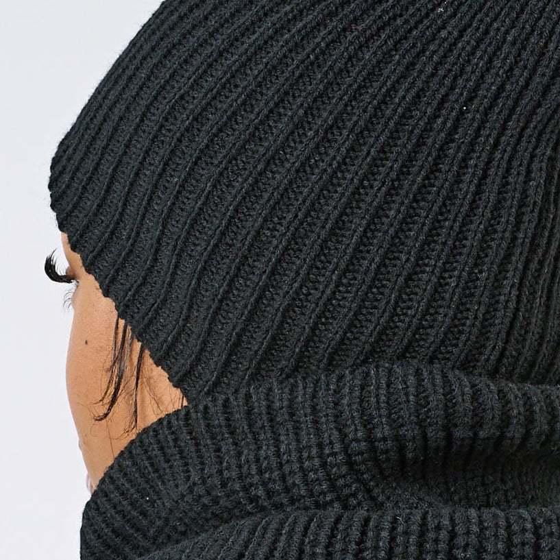 UNDIVIDED snood set